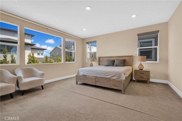 125 Source, Irvine, CA 92618