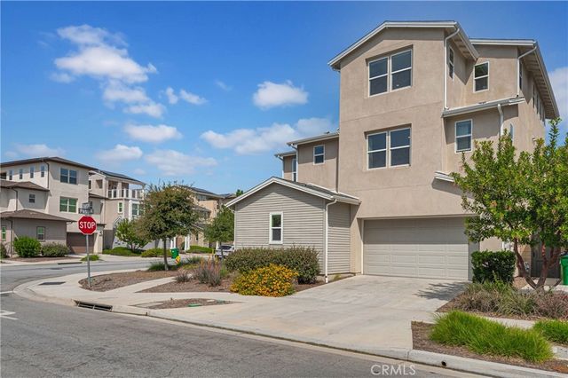 125 Source, Irvine, CA 92618