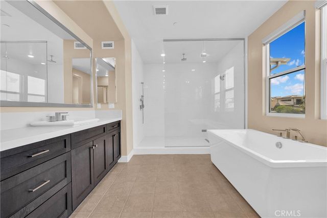 125 Source, Irvine, CA 92618