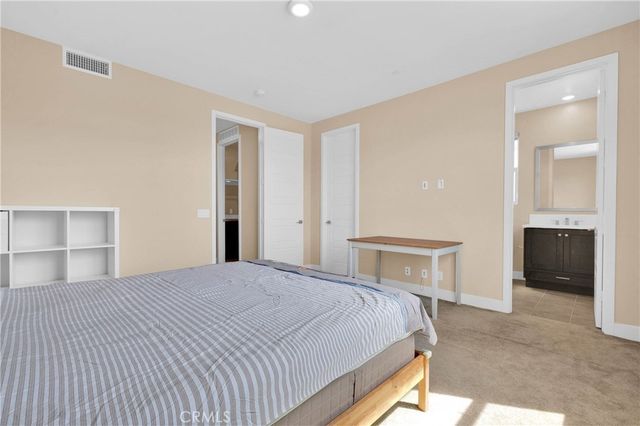 125 Source, Irvine, CA 92618