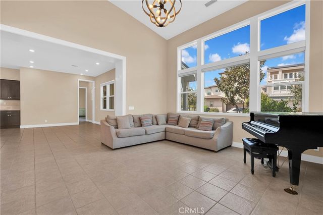 125 Source, Irvine, CA 92618