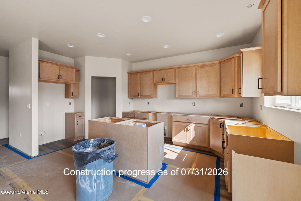 2728 N Neptune ST, Post Falls, ID 83854 photo 2