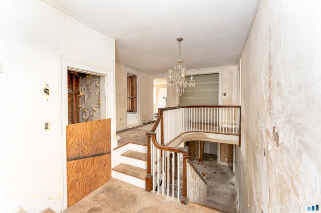 1906 Albany Avenue, West Hartford, CT 06117