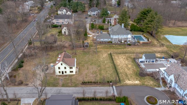 1906 Albany Avenue, West Hartford, CT 06117