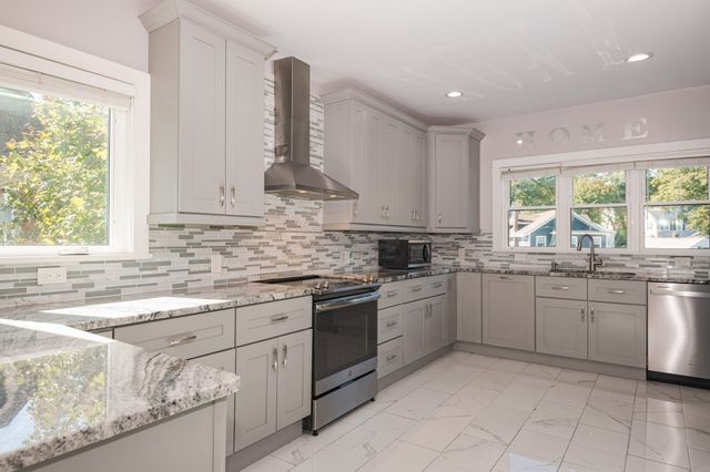 41 Liberty Hill Ave 2, Salem, MA 01970