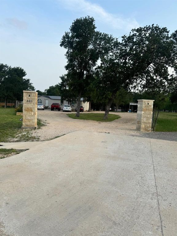 401 Ride Out BLVD, Elgin, TX 78621