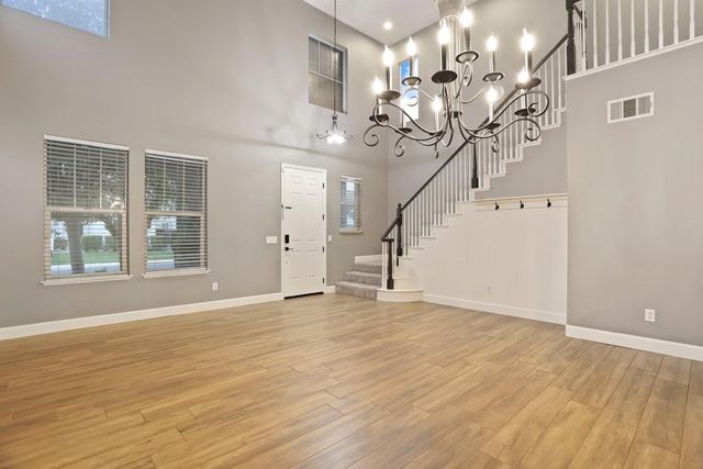 10816 Merritt Dr, Stockton, CA 95219