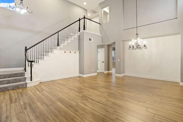 10816 Merritt Dr, Stockton, CA 95219