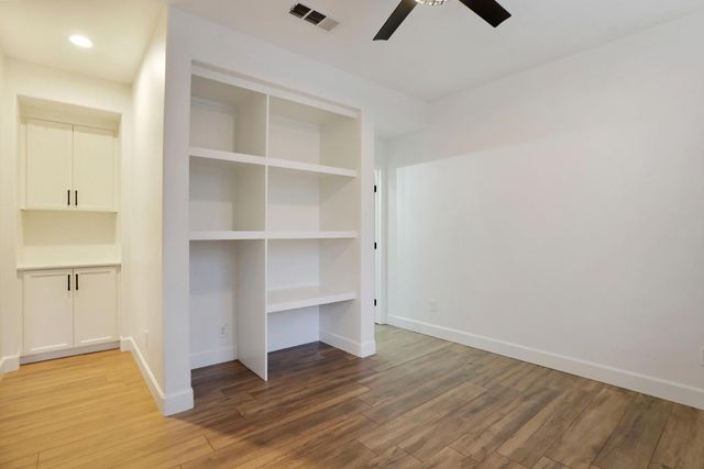 10816 Merritt Dr, Stockton, CA 95219