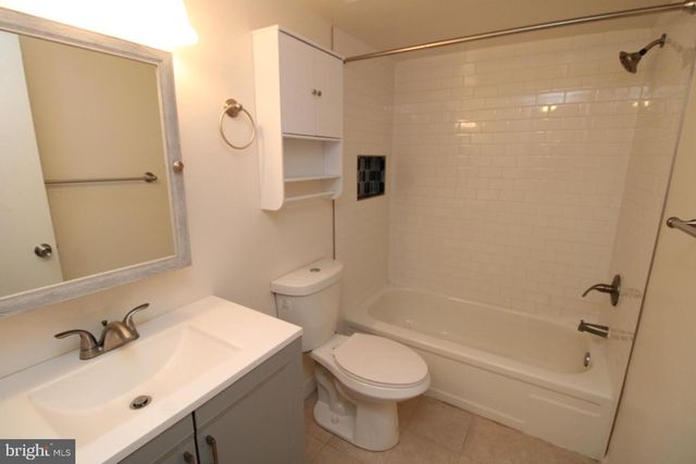 884 QUINCE ORCHARD BLVD, Gaithersburg, MD 20878