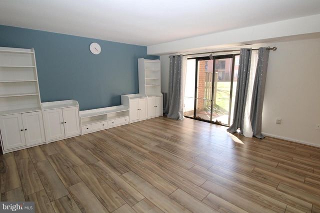 884 QUINCE ORCHARD BLVD, Gaithersburg, MD 20878