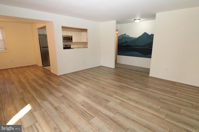 884 QUINCE ORCHARD BLVD, Gaithersburg, MD 20878