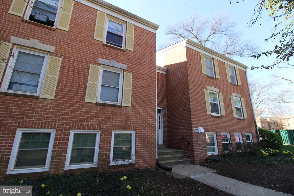 884 QUINCE ORCHARD BLVD, Gaithersburg, MD 20878