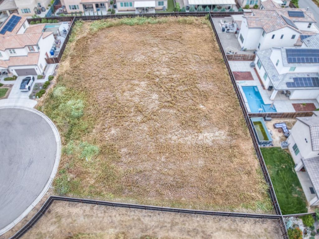 Image 14 of property listing at 4259 Alissa Ave, Clovis, CA 93619