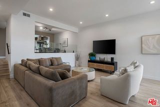 17165 Palisades Circle, Pacific Palisades (los Angeles), CA 90272