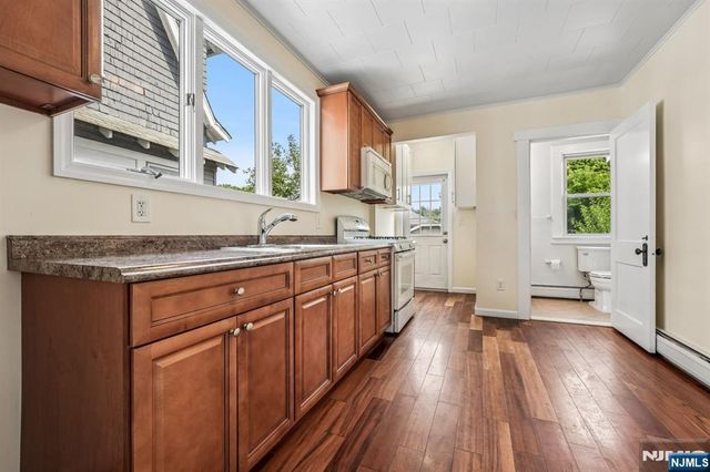 21 Broughton Avenue 1, Bloomfield, NJ 07003