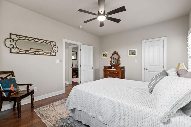 180 River Forest DR, Bastrop, TX 78602