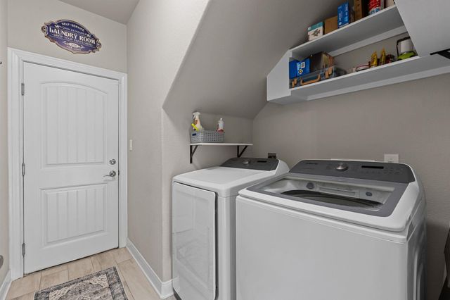 180 River Forest DR, Bastrop, TX 78602