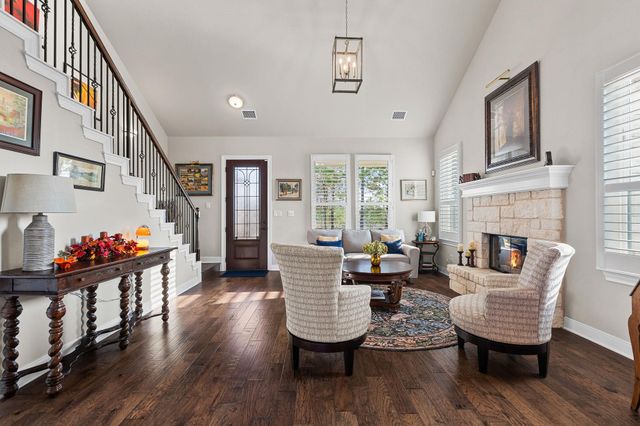 180 River Forest DR, Bastrop, TX 78602