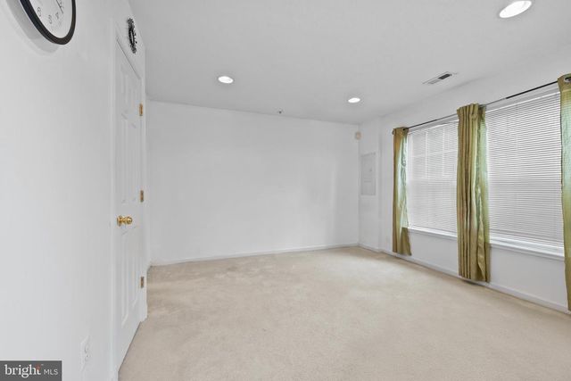 874 LOWE RD, Baltimore, MD 21220
