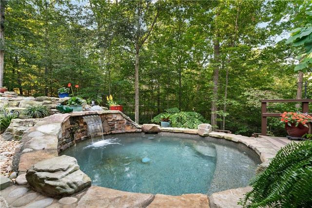 530 River Estates Parkway, Canton, GA 30115