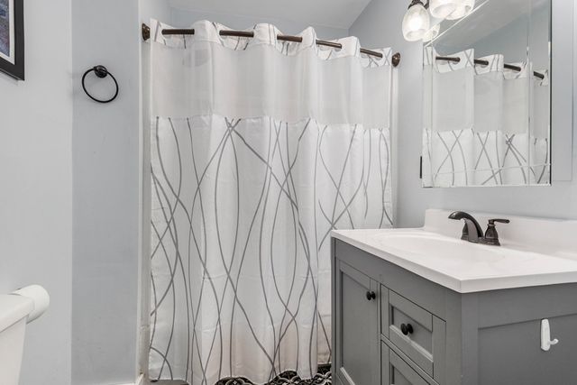 13 Fairview Avenue, Battle Creek, MI 49017