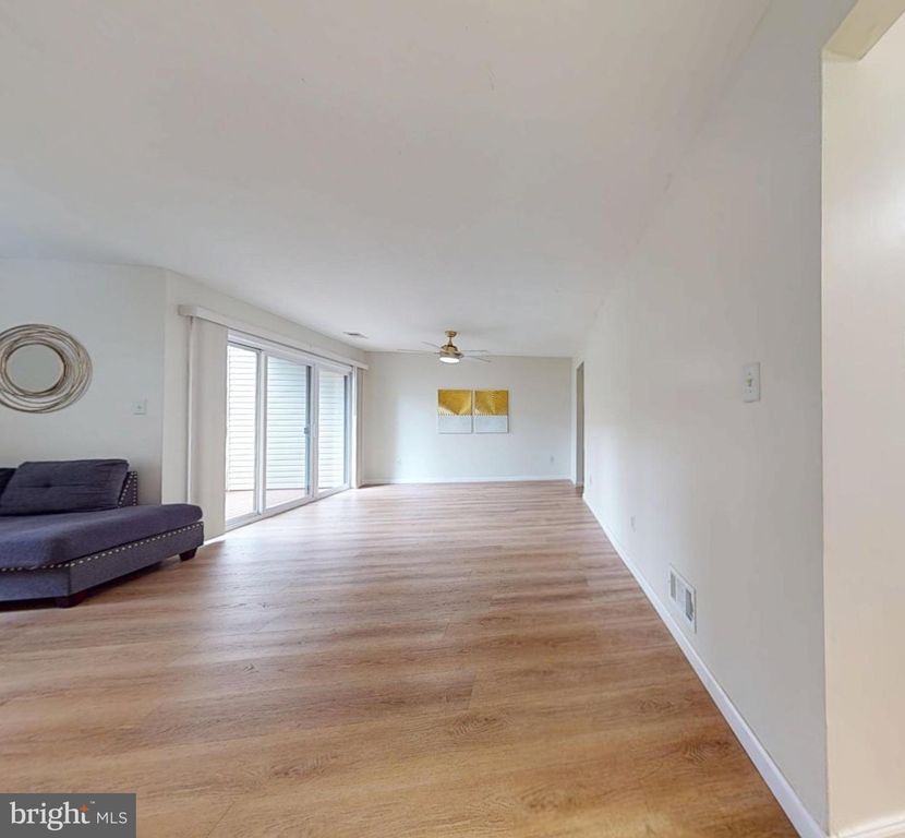 11- TWIN RIVERS DR N #M, HIGHTSTOWN, NJ 08520 — photo 4