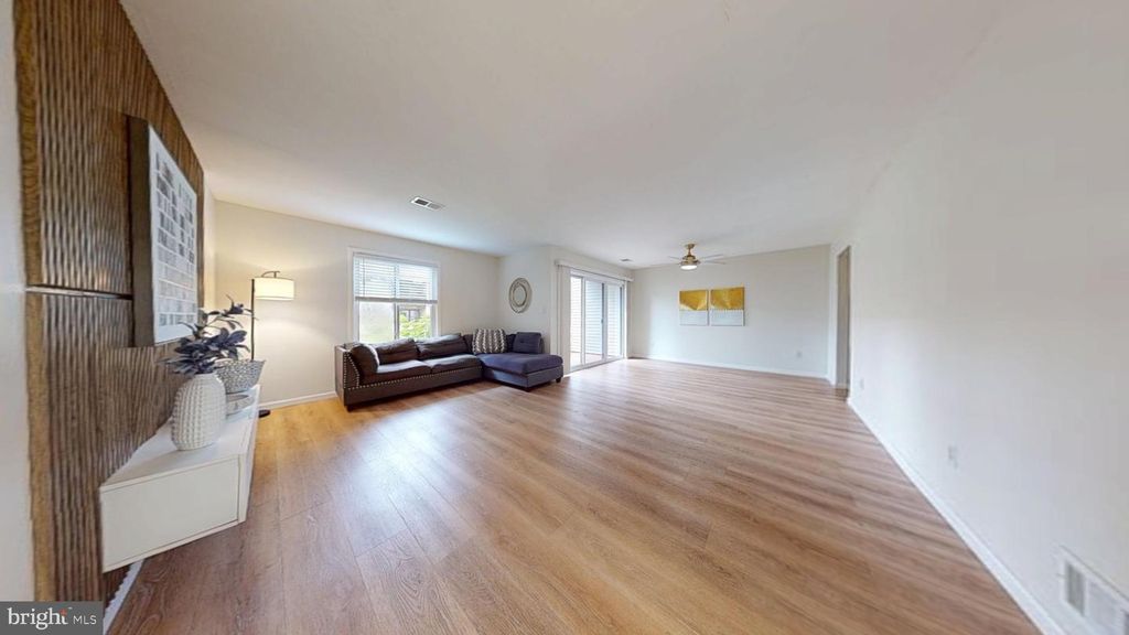 11- TWIN RIVERS DR N #M, HIGHTSTOWN, NJ 08520 — photo 5