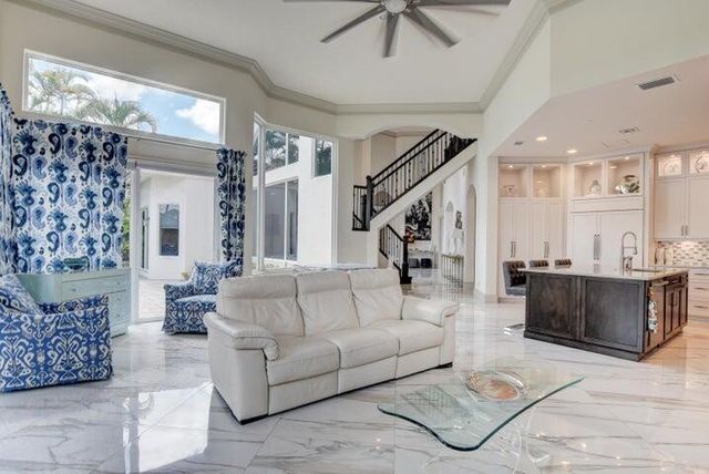 6735 Royal Orchid Circle, Delray Beach, FL 33446