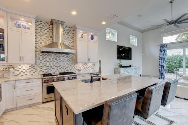 6735 Royal Orchid Circle, Delray Beach, FL 33446