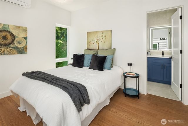 534 W Barrett Street, Seattle, WA 98119