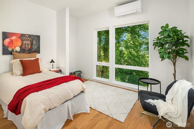 534 W Barrett Street, Seattle, WA 98119