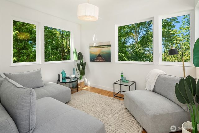 534 W Barrett Street, Seattle, WA 98119