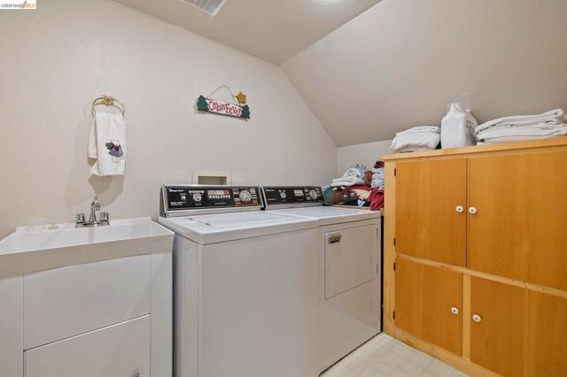 12955 Jackson Mill Drive, Groveland, CA 95321