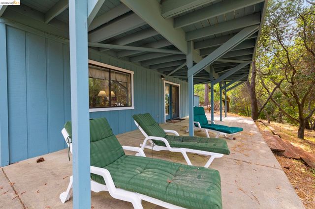 12955 Jackson Mill Drive, Groveland, CA 95321