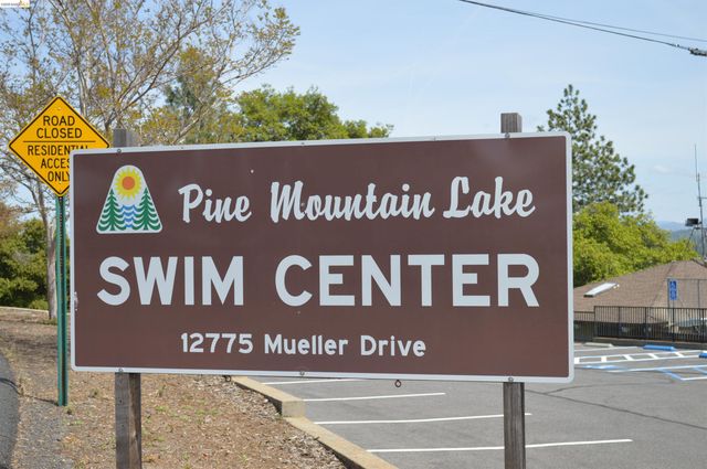 12955 Jackson Mill Drive, Groveland, CA 95321