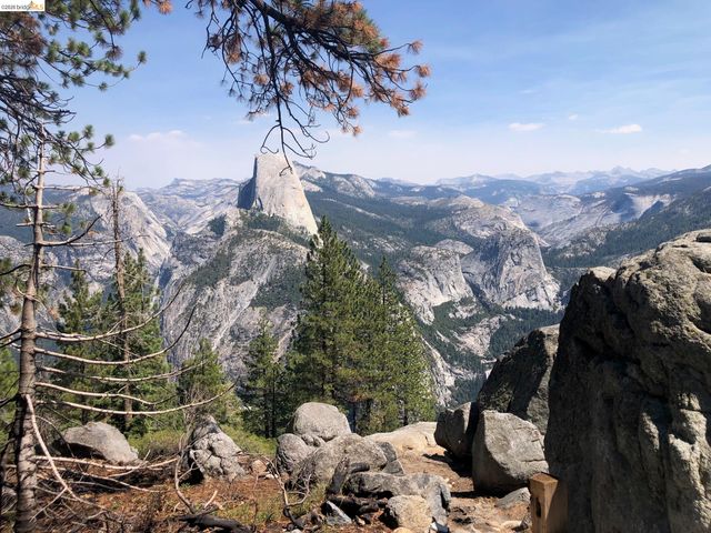 12955 Jackson Mill Drive, Groveland, CA 95321