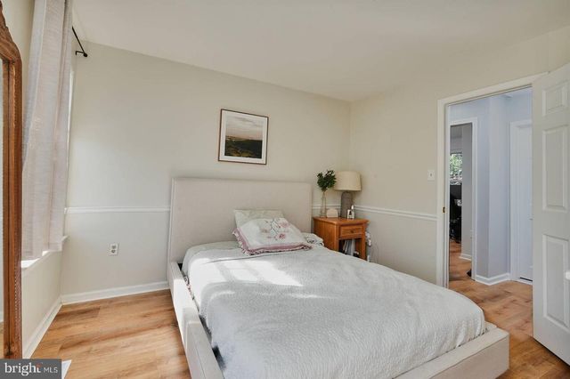 5876 PONTIAC DR, Woodbridge, VA 22193