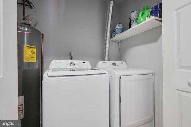 5876 PONTIAC DR, Woodbridge, VA 22193