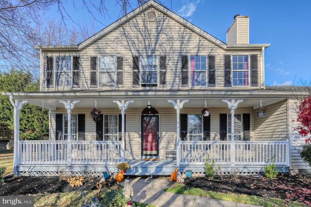 5876 PONTIAC DR, Woodbridge, VA 22193