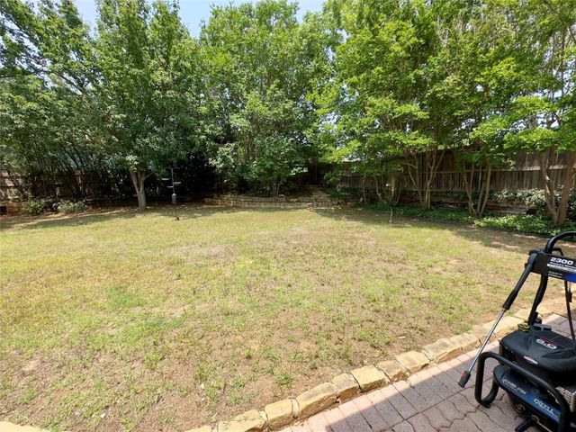 2128 N Aspenwood Drive, Grapevine, TX 76051