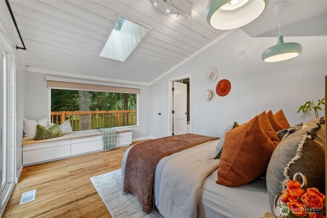 21108 1st Avenue S, Des Moines, WA 98198