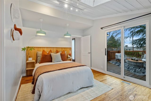 21108 1st Avenue S, Des Moines, WA 98198