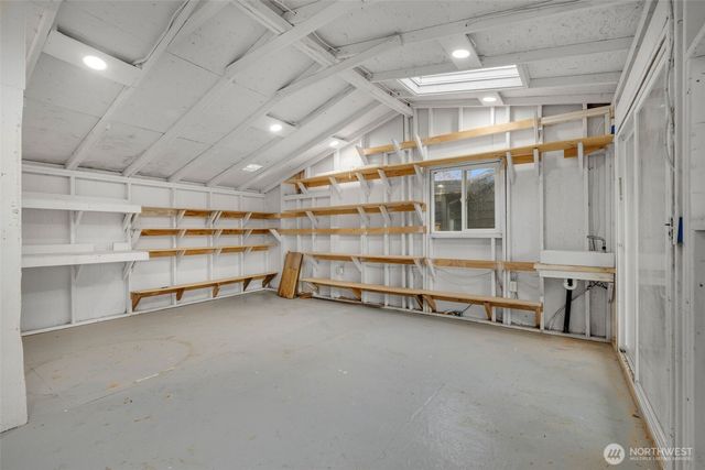 21108 1st Avenue S, Des Moines, WA 98198