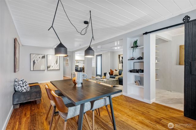 21108 1st Avenue S, Des Moines, WA 98198