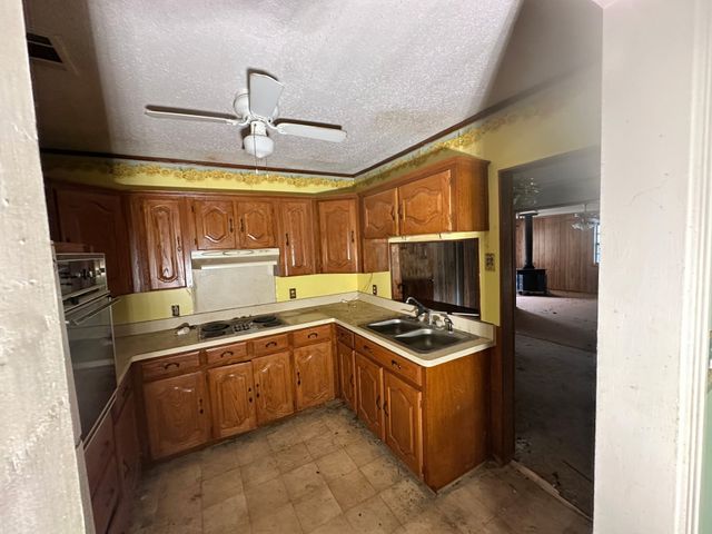 813 Magnolia Drive, Garland, TX 75040
