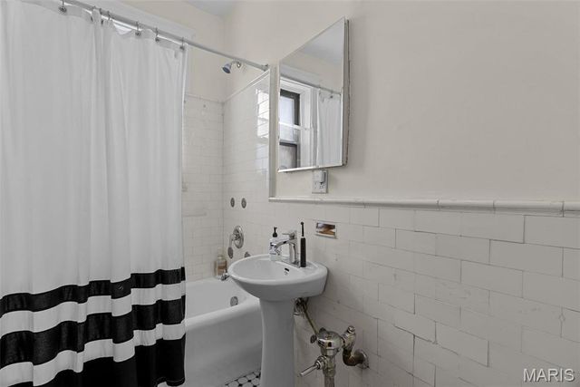 4501 Maryland Avenue 603, St Louis, MO 63108