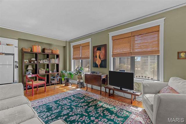 4501 Maryland Avenue 603, St Louis, MO 63108