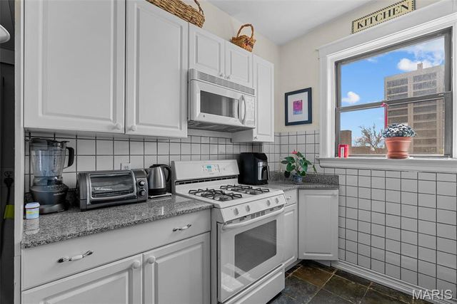 4501 Maryland Avenue 603, St Louis, MO 63108