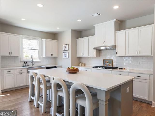 7408 Whistling Duck Way, Flowery Branch, GA 30542